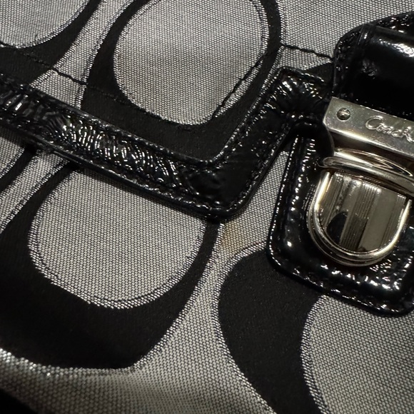 Coach Black and White Women's Bag - Picture 4 of 5